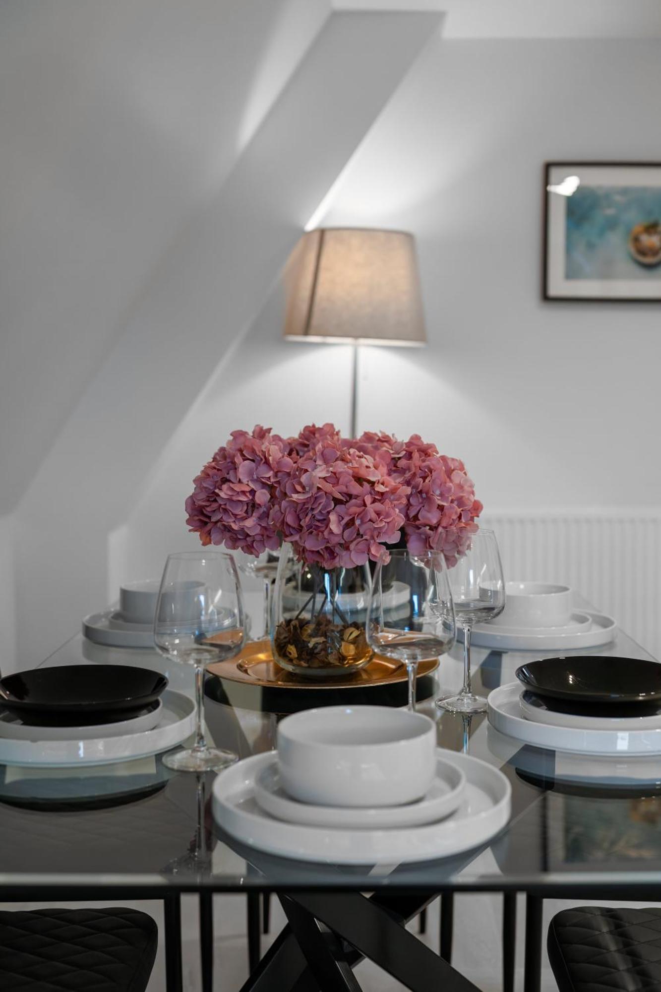 Livestay-Modern & Stylish Apartments In Didcot Exterior foto
